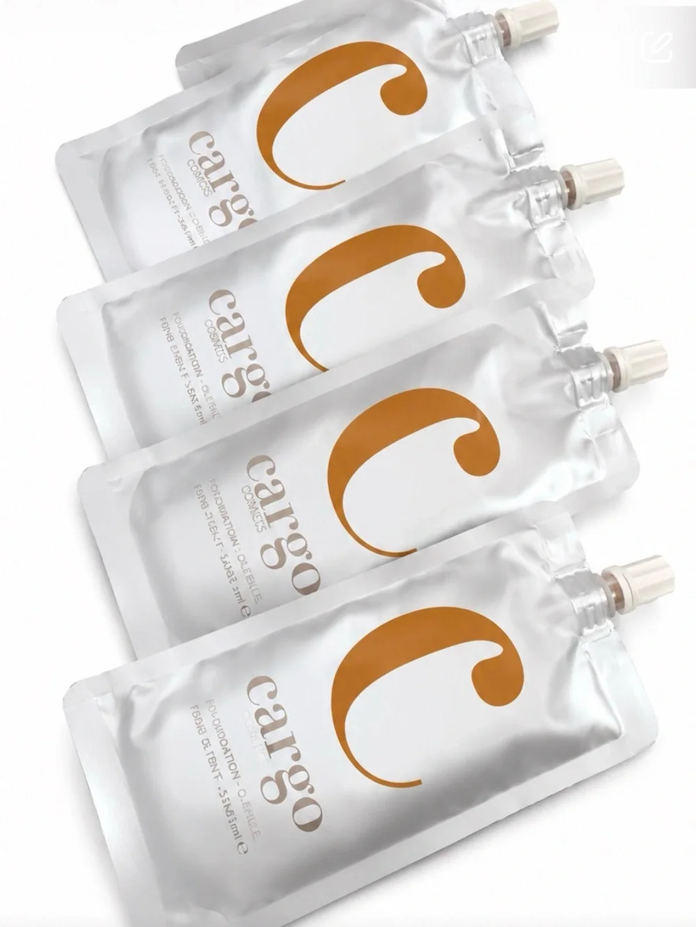 Cargo Cosmetics | Oil-Free Liquid Foundation